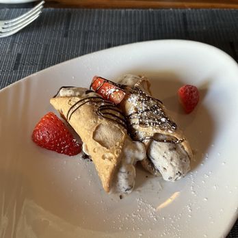 Eno Terra - Cannoli - Italian Near Me - Kingston, New Jersey