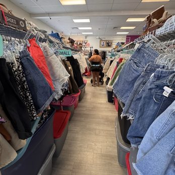 Plato's Closet - Women's Clothing Near Me - Orlando, Florida Plato's Closet - Women's Clothing Near Me - Orlando, Florida