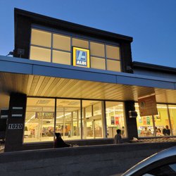 ALDI - Outside