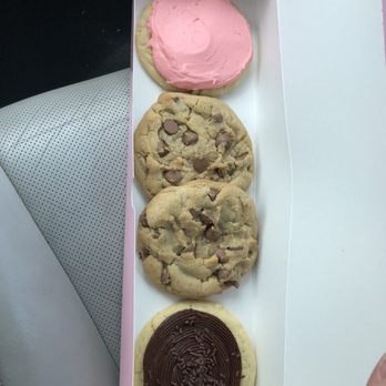 Crumbl - Olathe - My custom 4 pack, made to order within minutes. - Bakeries Near Me - Olathe, Kansas