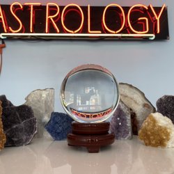 Maya The Psychic & Shop - Astrology and crystals! I'm having special on astrology and crystal energy readings
