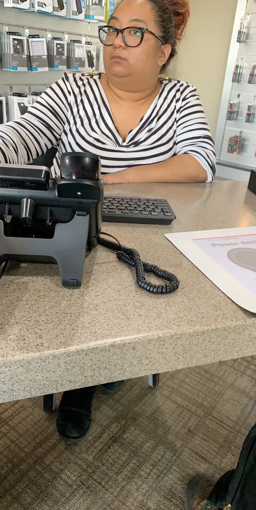 VERIZON WIRELESS PREMIUN RETAILER Updated June 2024 170