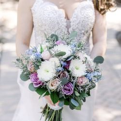 An English Garden Wedding & Event Florals
