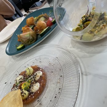 Ceron Kitchen - Heirloom salad, tuna tartar and Corn Escamoles - New American Near Me - Alameda, California