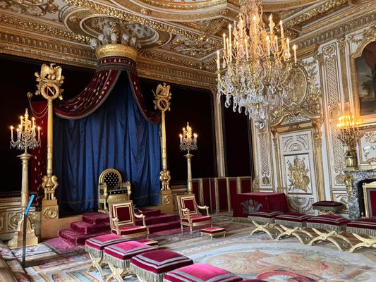 Château de Fontainebleau by null