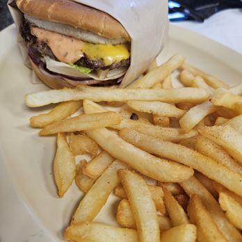 Rodeo Cafe - Cafes Near Me - Rancho Cucamonga, California