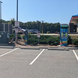 ChargePoint Charging Station - ChargePoint Charging Station, Lexington Parkway Plaza