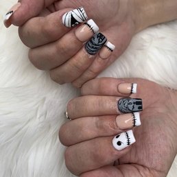 Halloween nails