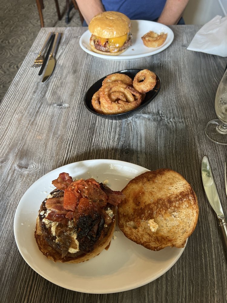 Social spots from House