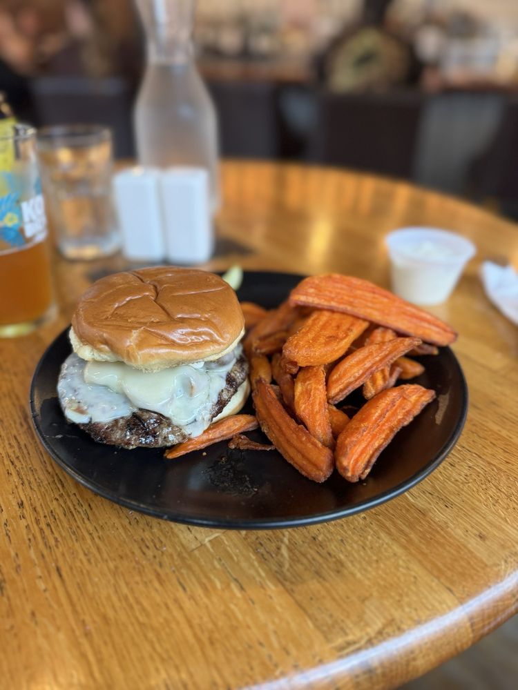 Social spots from The Hollow Bar & Kitchen