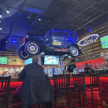 Ford's Garage Dearborn - Ford cars, TV's, and food - Burgers Near Me - Dearborn, Michigan Ford's Garage Dearborn - Ford cars, TV's, and food - Burgers Near Me - Dearborn, Michigan