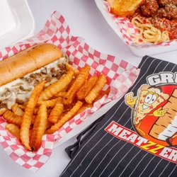 Grumpy's Meatzzeria - Philly Cheesesteak