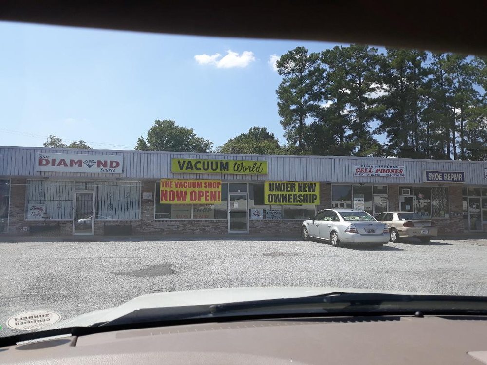 VACUUM WORLD Updated September 2024 13 W Lee Rd, Taylors, South