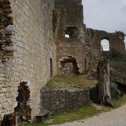 Burgruine Randeck - Burgmauer und Palas