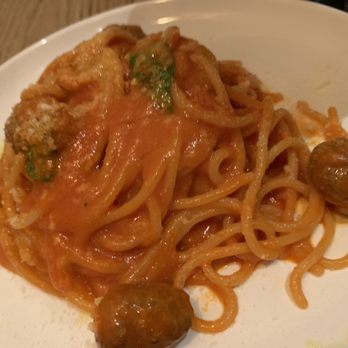 Forma Pasta Factory - Spaghetti Pomodoro with Meatballs - Pasta Shops Near Me - Brooklyn, New York Forma Pasta Factory - Spaghetti Pomodoro with Meatballs - Pasta Shops Near Me - Brooklyn, New York
