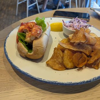 Straight Wharf Fish - Lobster roll with gluten free bun - Seafood Near Me - Nantucket, Massachusetts Straight Wharf Fish - Lobster roll with gluten free bun - Seafood Near Me - Nantucket, Massachusetts