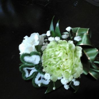 Ray's Flower Shop - St. Patrick's Day corsage!!! - Florists Near Me - Fall River, Massachusetts