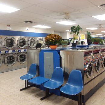 Speedy Clean Laundromat - Plenty of washers and dryers! Shout out to Amber, so friendly and hospitable! - Laundromat Near Me - Lorain, Ohio