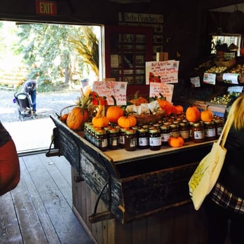 Hillview Farms - Fruits & Veggies Near Me - Gillette, New Jersey