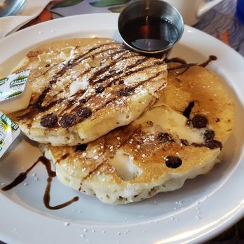808 Grindz Cafe - Cafes Near Me - Lahaina, Hawaii
