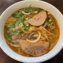 Pho Sapa - Bún bò Huế.