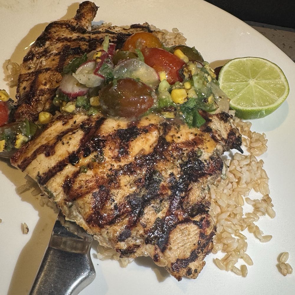 Yard House - Cilantro Lime Chicken - New American Near Me - Orlando, Florida Yard House - Cilantro Lime Chicken - New American Near Me - Orlando, Florida
