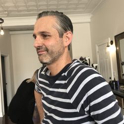 HLB Salon - I don't know why I look like I almost have a double chin in this pic but...hair looks good. So that's all that matters.