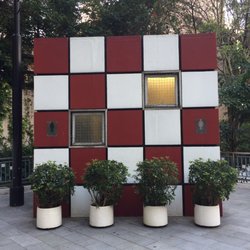 堅巷花園 - The most hipster-looking public restroom