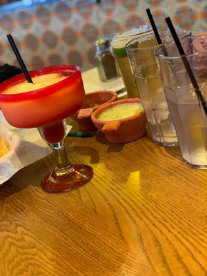 Mama Betty's Tex-Mex y Cantina by null