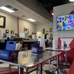 Crazy Coffee Restaurant - Diner vibes