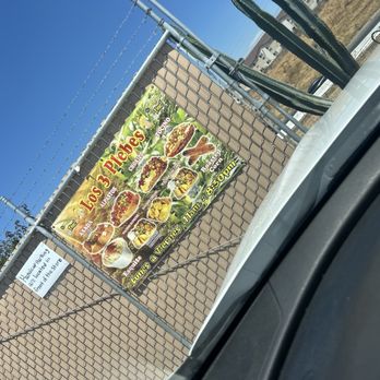 Los 3 Plebes - Menu - Food Trucks Near Me - Delano, California Los 3 Plebes - Menu - Food Trucks Near Me - Delano, California
