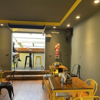 Kevin Bacon - Burgers Near Me - Buenos Aires, C