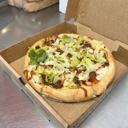 Kings Roast Beef, Pizza, Seafood - Big Mac pizza