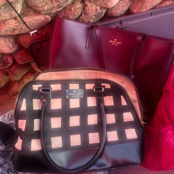 Classy Consignments - Women's Clothing Near Me - Beaumont, California