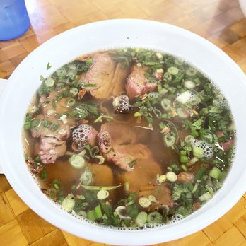 83 Vietnamese Cuisine - Roast pork noodle soup - Vietnamese Near Me - Champaign, Illinois 83 Vietnamese Cuisine - Roast pork noodle soup - Vietnamese Near Me - Champaign, Illinois