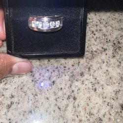 Zeidman's Jewelry & Loan - Men's diamond wedding band