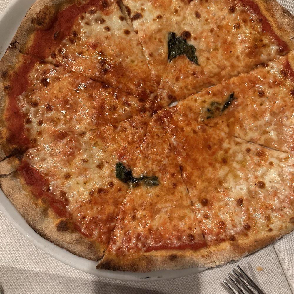 Ristorante Piccadilly - Margarita's pizza - Restaurants Near Me - Pinzolo, Tennessee