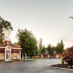 Baugh Motel, SureStay Collection by Best Western