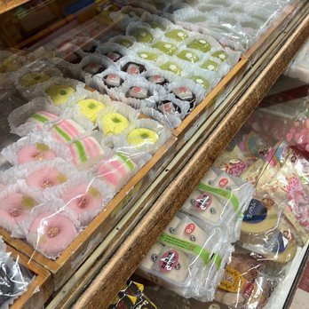 Fugetsu-Do - Candy Stores Near Me - Los Angeles, California Fugetsu-Do - Candy Stores Near Me - Los Angeles, California