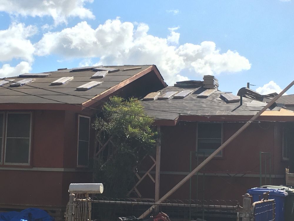 Slide of Paradise Roofing