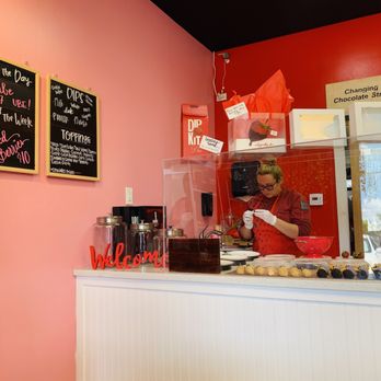 Dipped by Dee - Desserts Near Me - Aiea, Hawaii