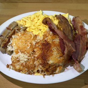 The Omelet House - Giant Breakfast (with scrambled eggs) - American Near Me - Stockton, California
