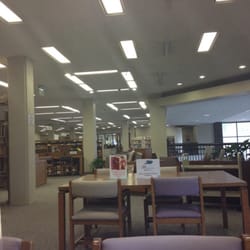 Tuscaloosa Public Library - Empty space to study and learn!