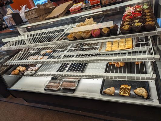 Roy's Pasties & Bakery by null