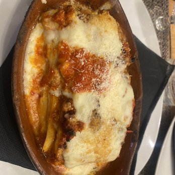 La Famiglia - Lasagna - Italian Near Me - Rome, RM