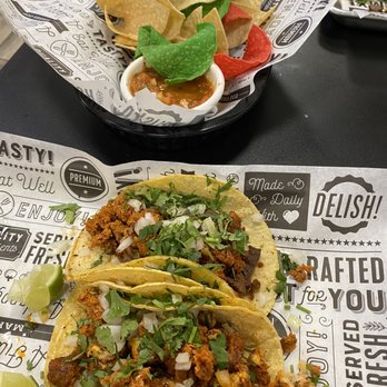 El Texano Bar and Grill - Chicken/chorizo tacos and all you can eat chips and salsa which were brought out fresh and hot - Mexican Near Me - Alexandria, Virginia El Texano Bar and Grill - Chicken/chorizo tacos and all you can eat chips and salsa which were brought out fresh and hot - Mexican Near Me - Alexandria, Virginia