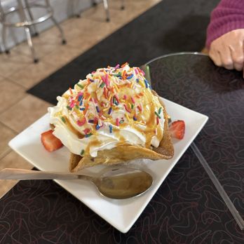 Tio’s Diner - Fried ice cream... nom, nom. - Diners Near Me - Columbus, Ohio Tio’s Diner - Fried ice cream... nom, nom. - Diners Near Me - Columbus, Ohio