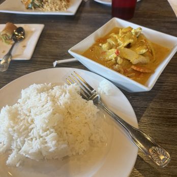 Thai Basil - Yellow Curry (Kang Ka Ree) - Thai Near Me - Tempe, Arizona Thai Basil - Yellow Curry (Kang Ka Ree) - Thai Near Me - Tempe, Arizona