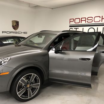Authority Auto - Quartzite Grey/Bordeaux Red leather - Car Brokers Near Me - Tarzana, California