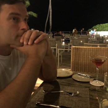 House Without A Key - Cocktails - Seafood Near Me - Honolulu, Hawaii